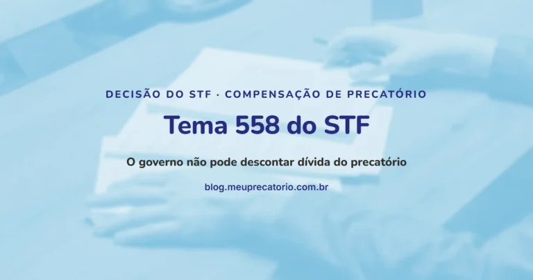 Tema 558 do STF: capa com mãos sobre papéis